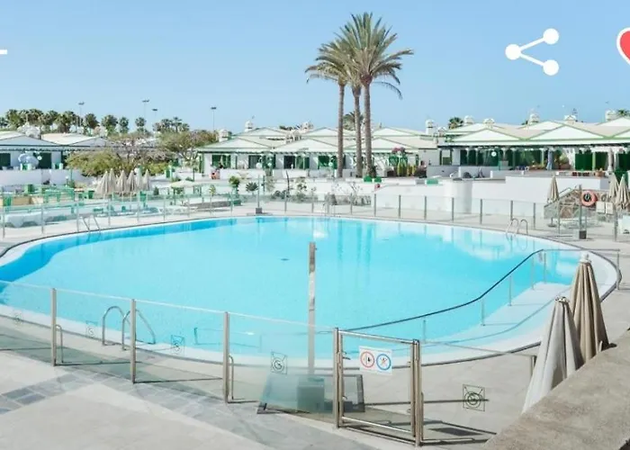 Tatil parkı Con Piscina