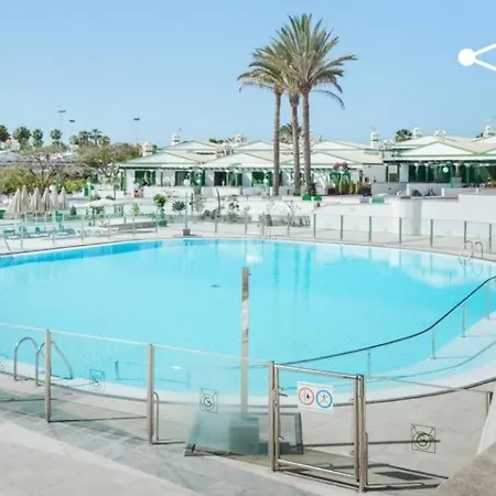 Parque de vacaciones Con Piscina